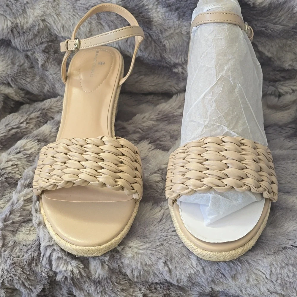 NWB Bandolino Womens Jingle 3‎ Faux Leather Ankle Strap Wedge Sandals Size 11